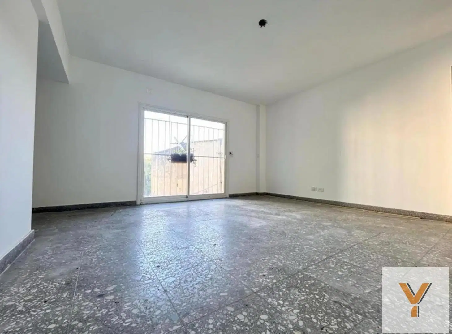 Departamento en Venta - 2 Dormitorios 2 Baños - 50mts - Versalles 2