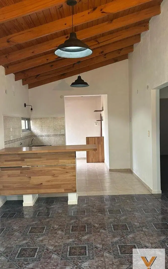 Casa en Alquiler - 2 Dormitorios 1 Baño - 550mts - La Plata 5