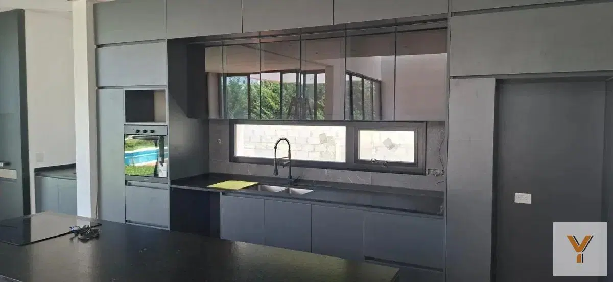 Casa en Venta - 3 Dormitorios 4 Baños - 735mts - Ezeiza 3