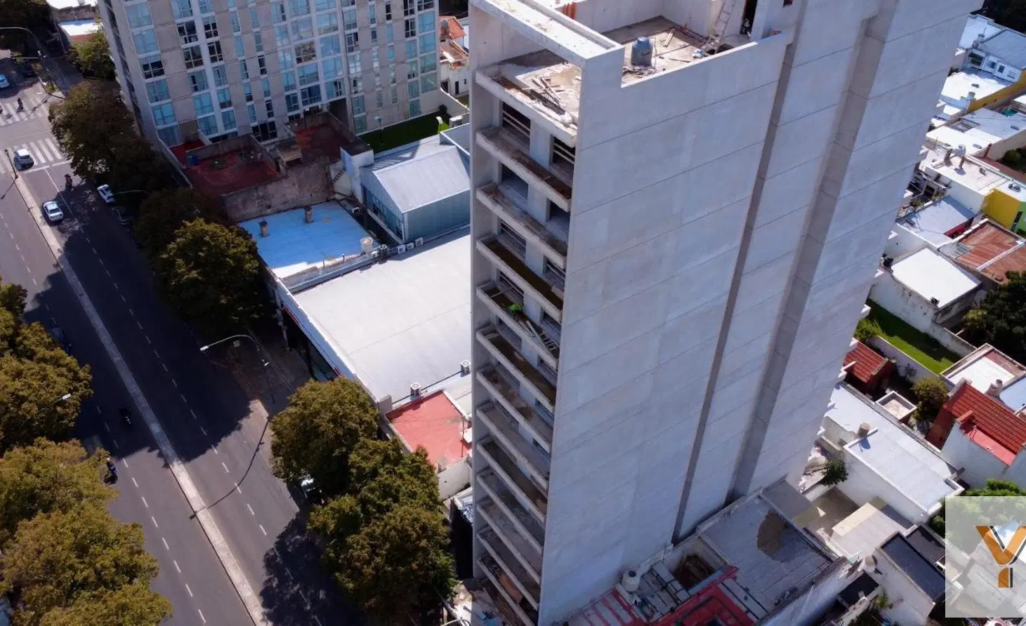 Departamento-venta 1 dormitorio-contrafrente-45  metros-Pozo -Avenida 7-La Plata 4