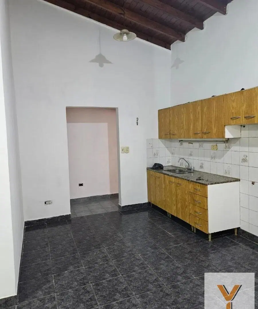 Casa en venta - 2 Dormitorios 1 Baño - General Rodríguez 2