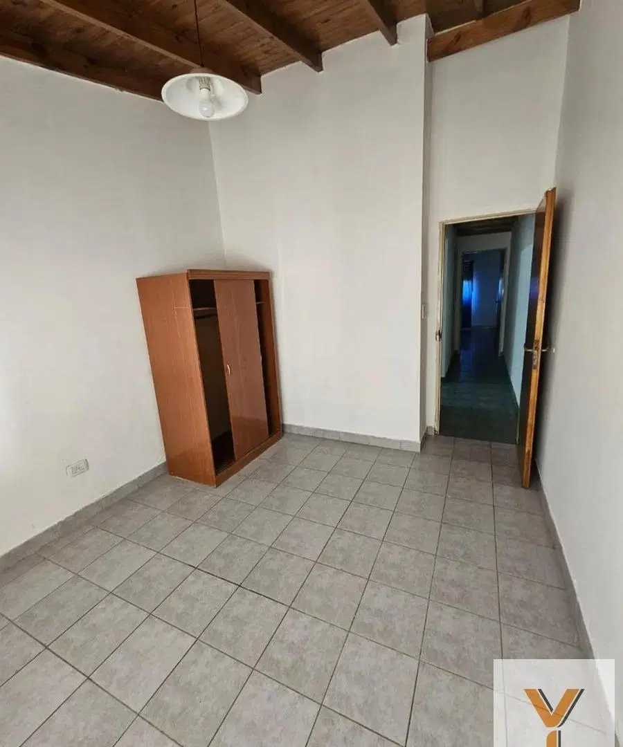 Casa en venta - 2 Dormitorios 1 Baño - General Rodríguez 5
