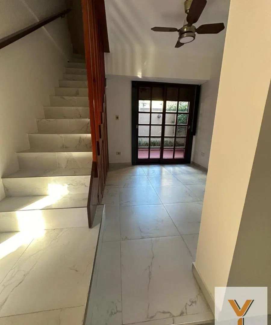 Casa en venta - 5 Dormitorios 5 Baños - Cocheras - 400Mts2 - La Plata 5