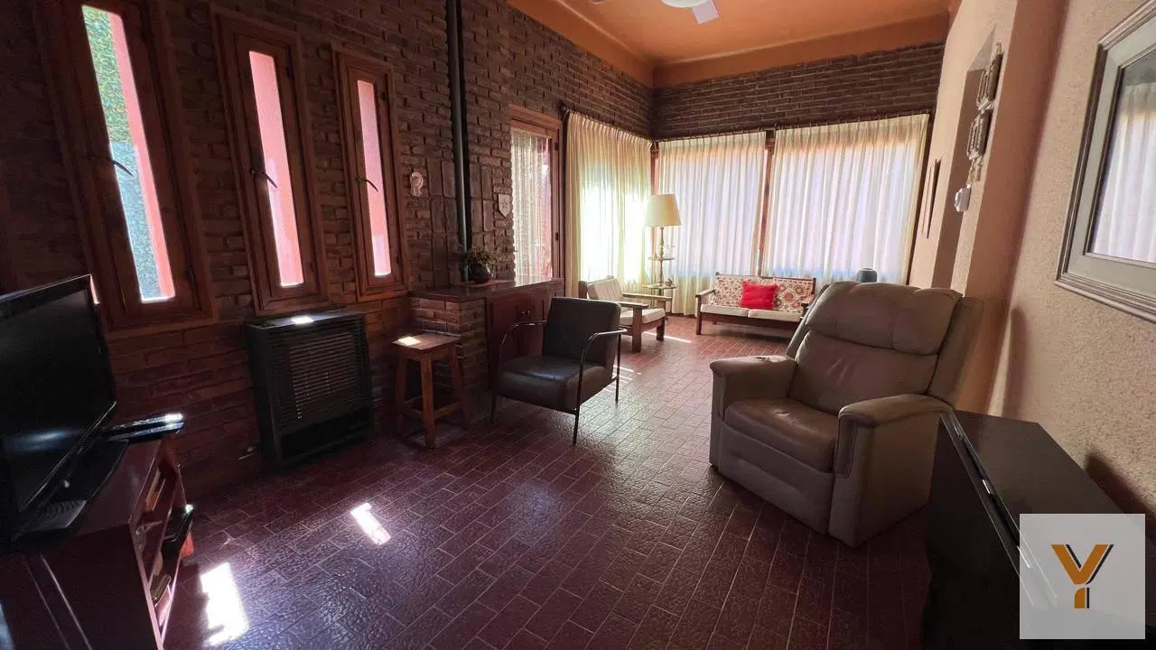 Casa en venta - 3 Dormitorios 2 Baños - Mercedes 1