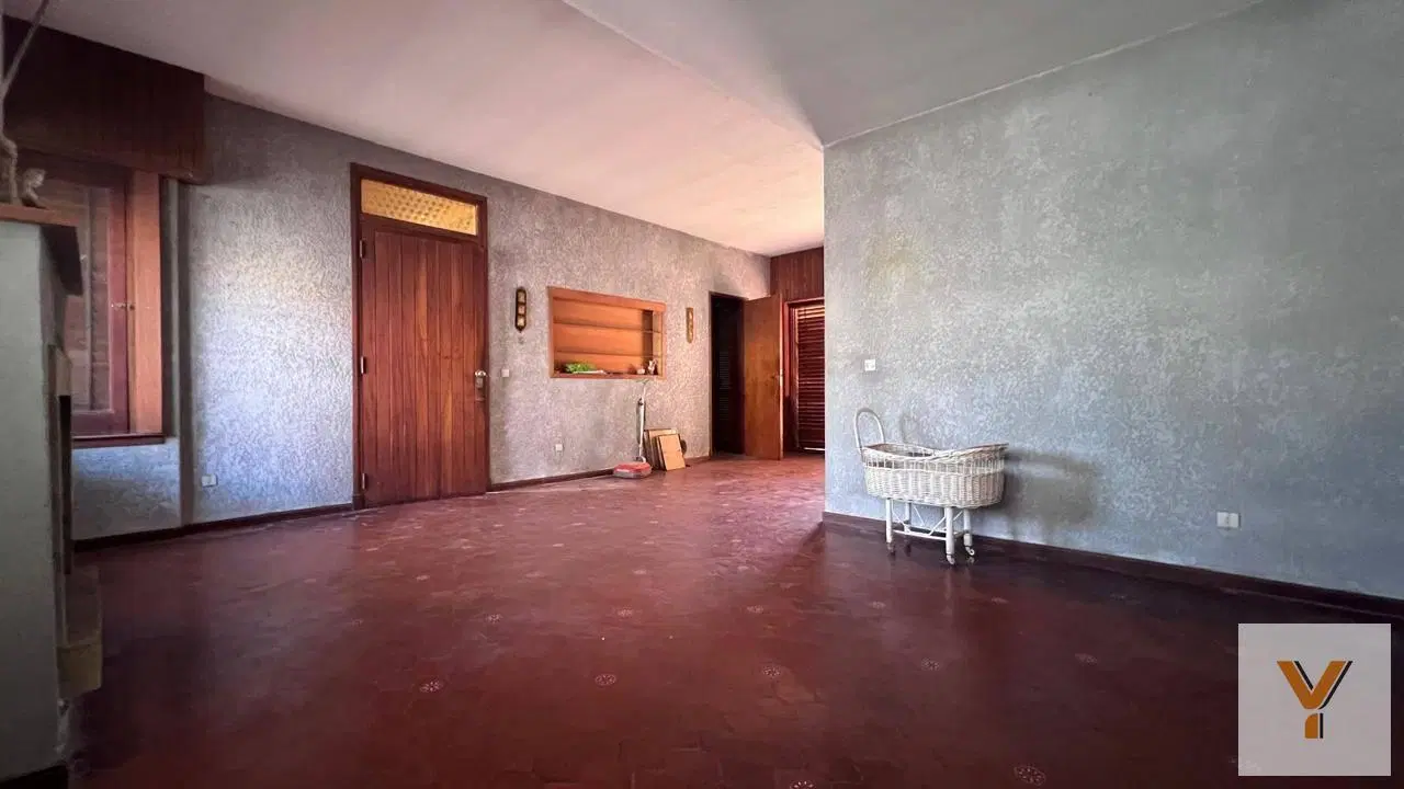 Casa en venta - 4 Dormitorios 4 Baños - 250mts2 - Mercedes 5