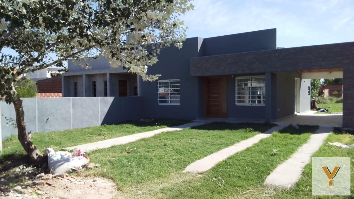 Foto de Casa en venta - 3 Dormitorios 2 Baños - 200Mts2 - San Miguel del Monte, imagen 4