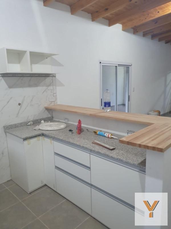 Foto de Casa en venta - 3 Dormitorios 2 Baños - 200Mts2 - San Miguel del Monte, imagen 3