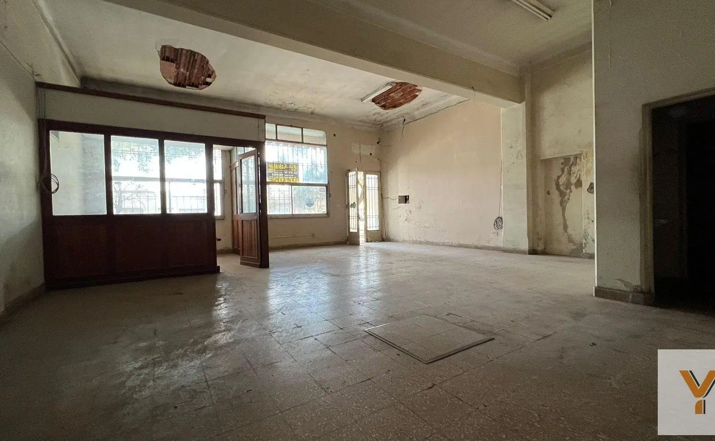 Depósito en venta - 2 Baños - 400mts2 - Mercedes 3