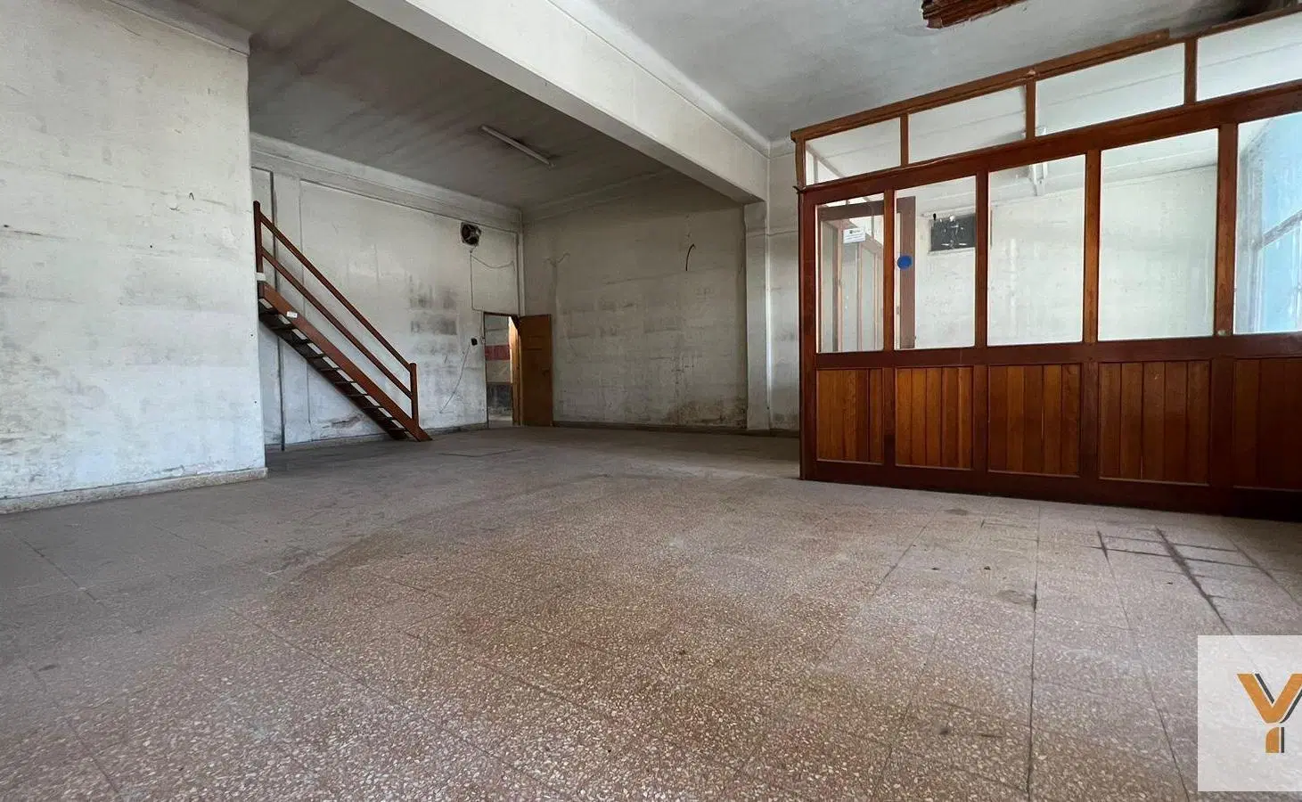 Depósito en venta - 2 Baños - 400mts2 - Mercedes 2