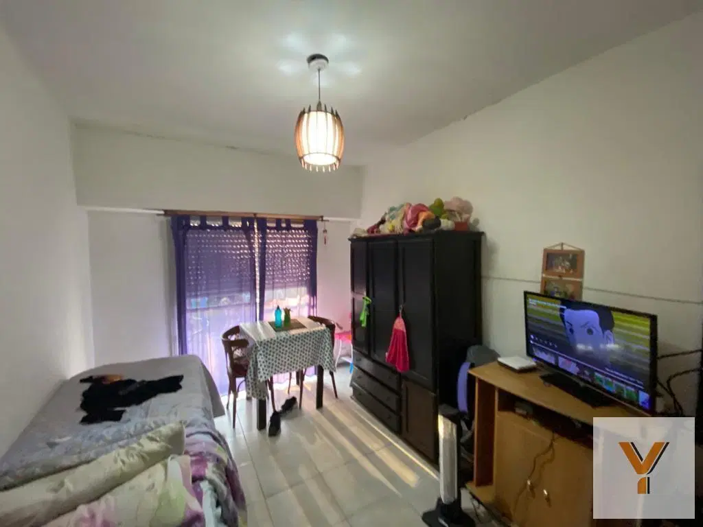 Casa en venta - 3 dormitorios 2 baños 1 cochera - 100mts2 - Los Hornos 1