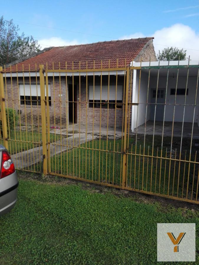 Casa en venta - 3 dormitorios 2 baños 1 cochera - 100mts2 - Los Hornos