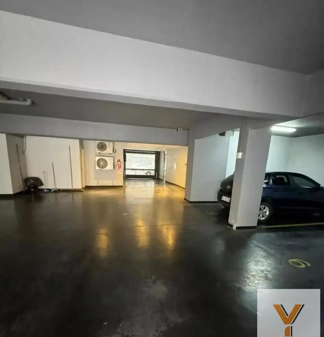 Cochera en venta - 15Mts2 - Villa Urquiza 2