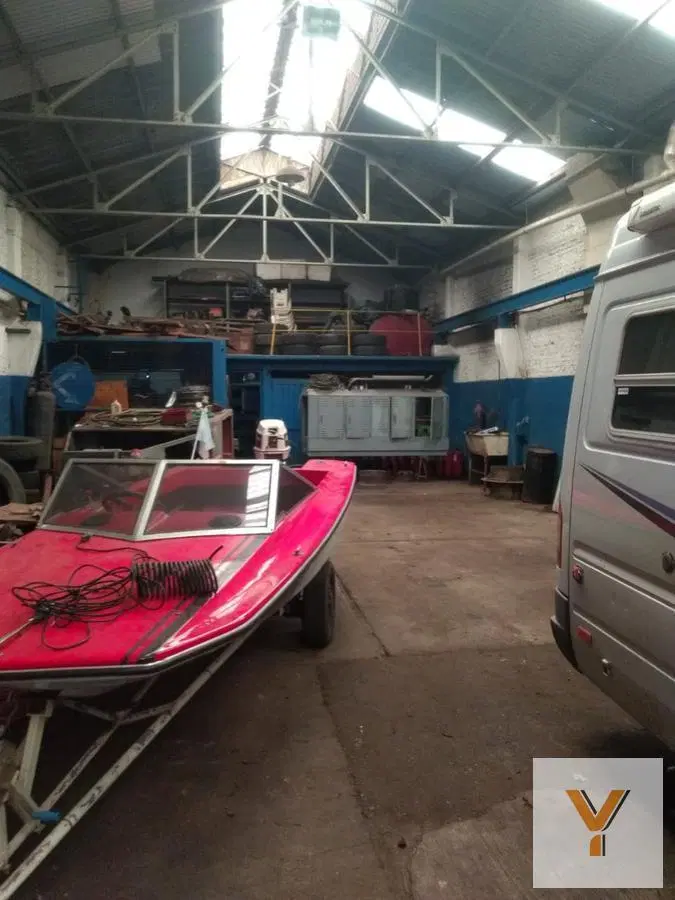Depósito en venta - 760mts2 - Dock Sud 5