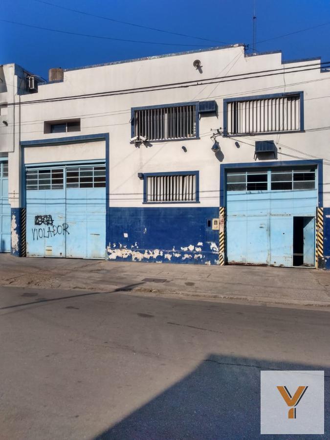Depósito en venta - 760mts2 - Dock Sud