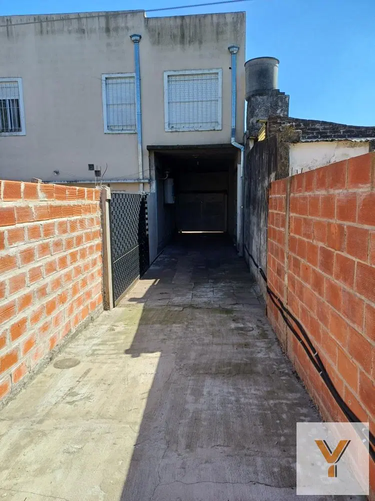 PH en venta - 2 Dormitorios 1 Baño - Cochera - 110Mts2 - Burzaco 5