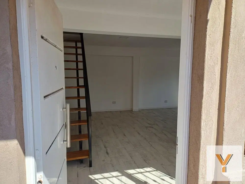 PH en venta - 2 Dormitorios 1 Baño - Cochera - 110Mts2 - Burzaco 4