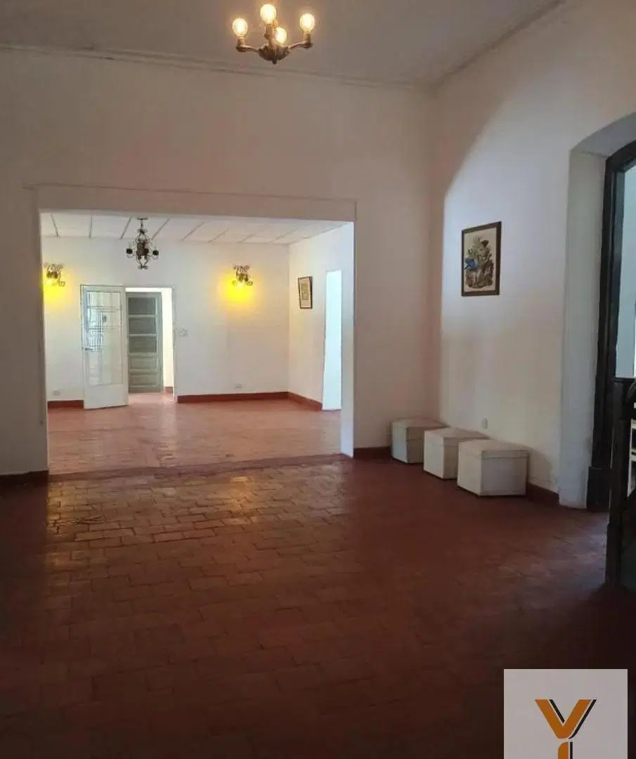 Edificio Comercial en venta - 10 Dormitorios 7 Baños - Berisso 3