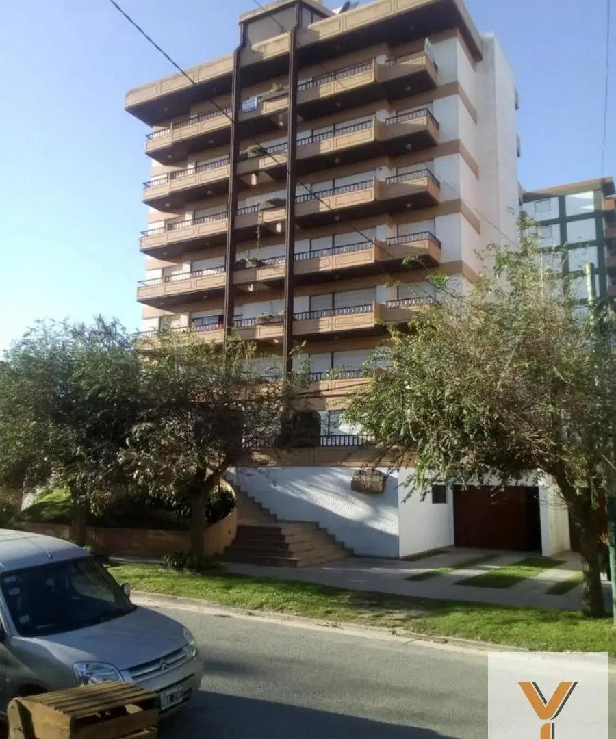 Departamento en venta - 2 Dormitorios 2 Baños - Cochera - 102Mts2 - Villa Gesell 3