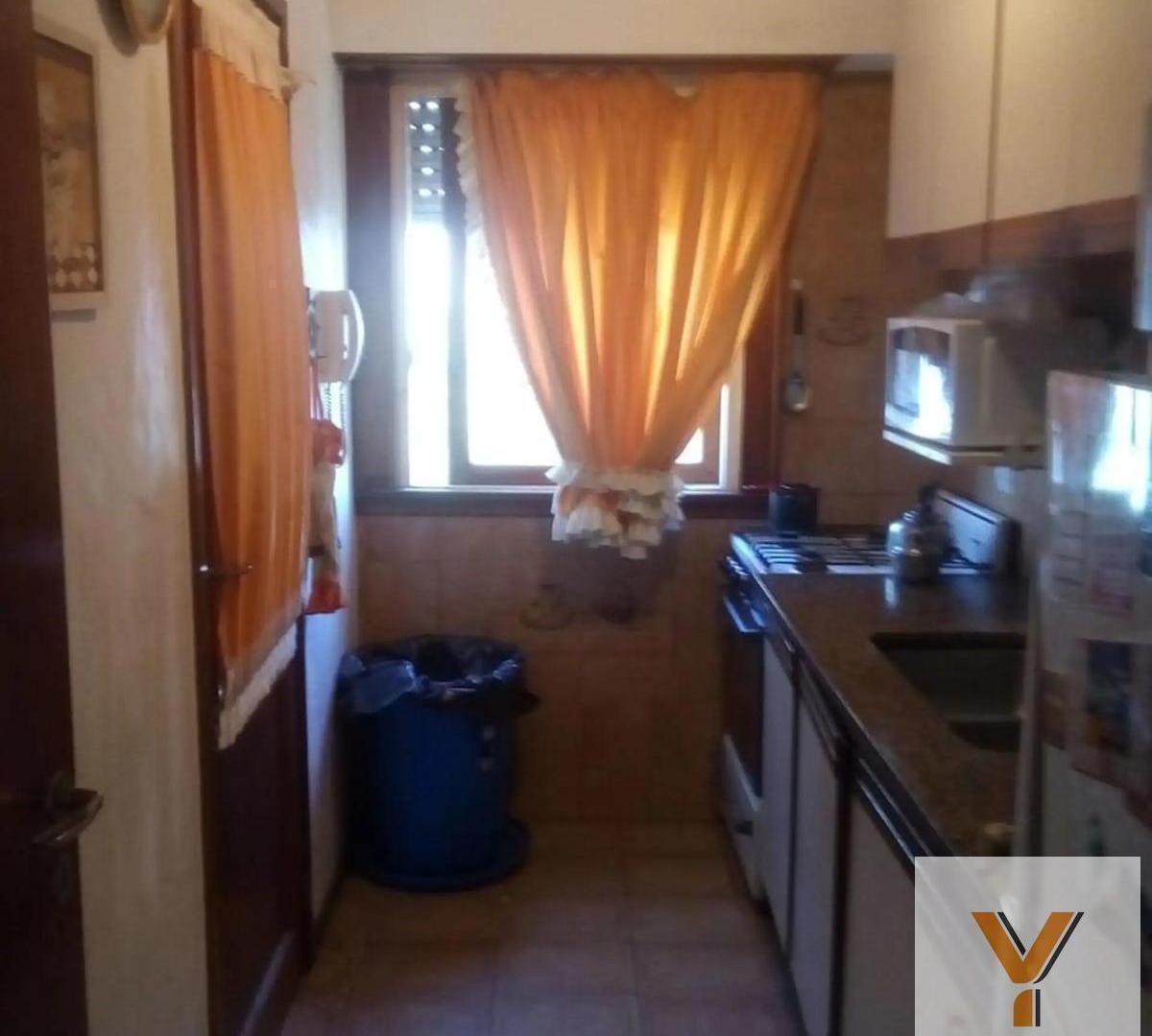Foto de Departamento en venta - 2 Dormitorios 2 Baños - Cochera - 102Mts2, imagen 2