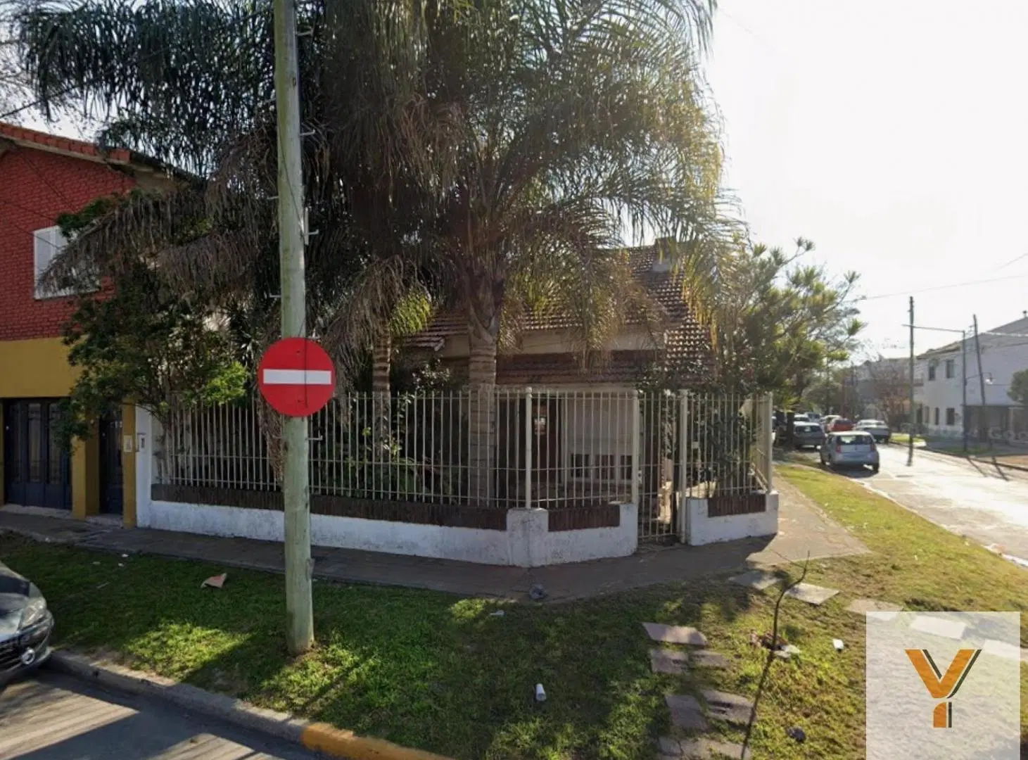 Casa en venta - 3 Dormitorios 2 Baños - San Isidro 1