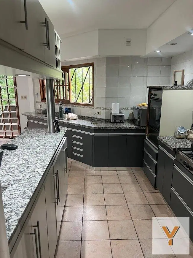 Casa en venta - 2 Dormitorios 1 Baño - 300mts2 - Longchamps 1