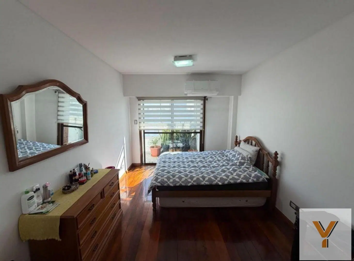 Departamento en Venta - 3 Dormitorios 4 Baños - 145mts - Flores 5