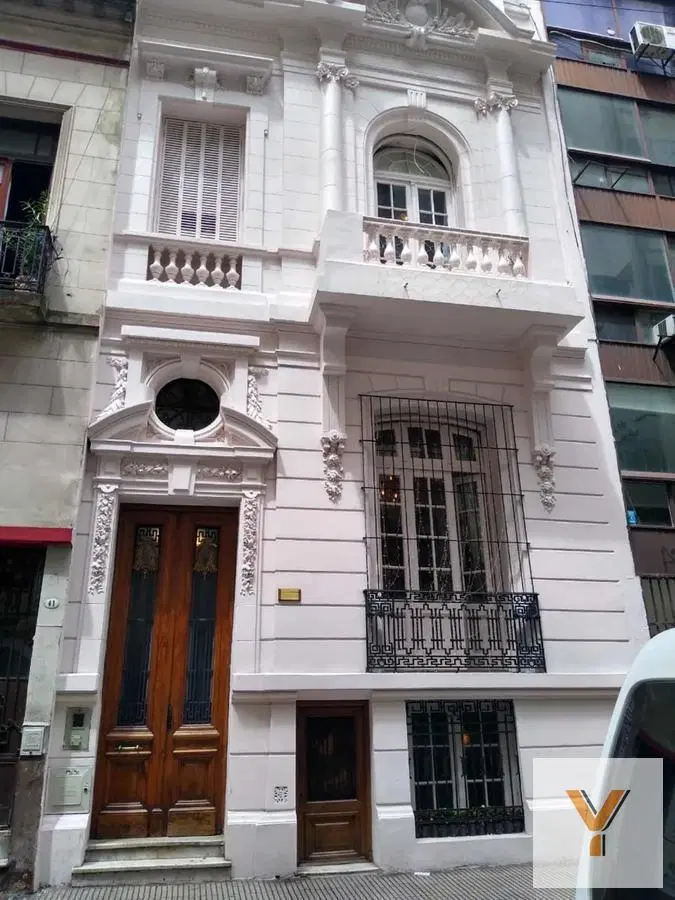 Edificio Comercial en venta - 6 Dormitorios 6 Baños - 400Mts2 - San Nicolás 3