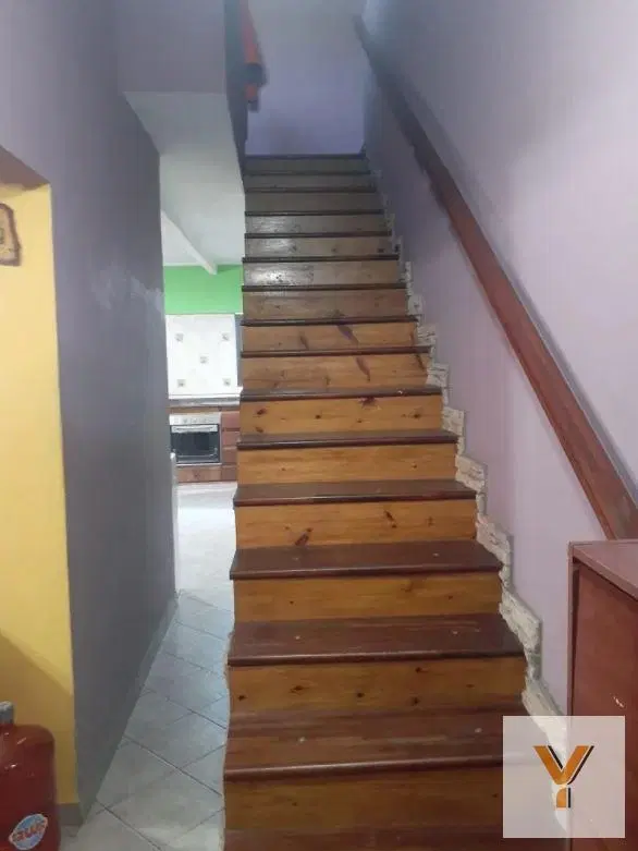 Casa venta - 4 dormitorios 2 baños - 283mts2 totales - Glew 1