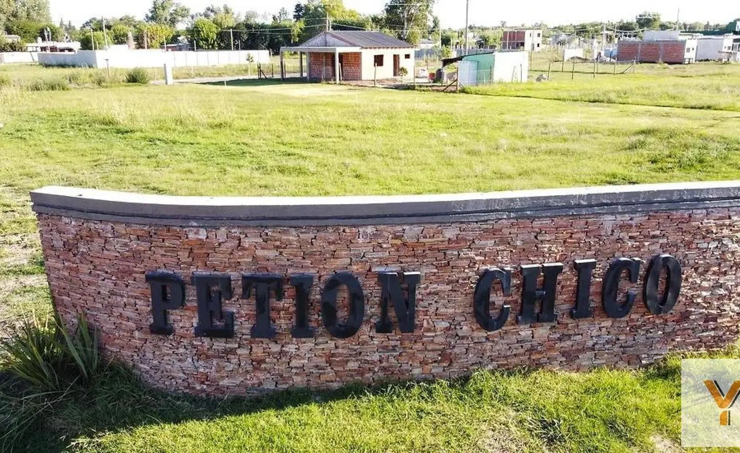 Terreno en venta - 250Mts2 - Alejandro Petión 8