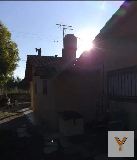 Casa en venta - 3 dormitorios 1 baño - 420 mts2 - Camet 4