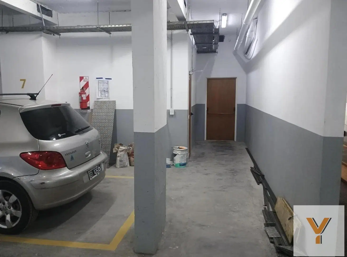 Cochera en venta - 15Mts2 - San Cristóbal 5