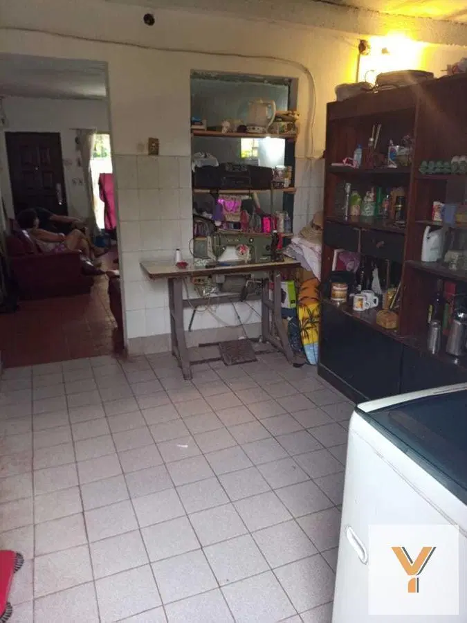 Casa en venta - 3 Dormitorios 1 Baño 2 Cocheras - 360Mts2 - Luis Guillón, Esteban Echeverría 2