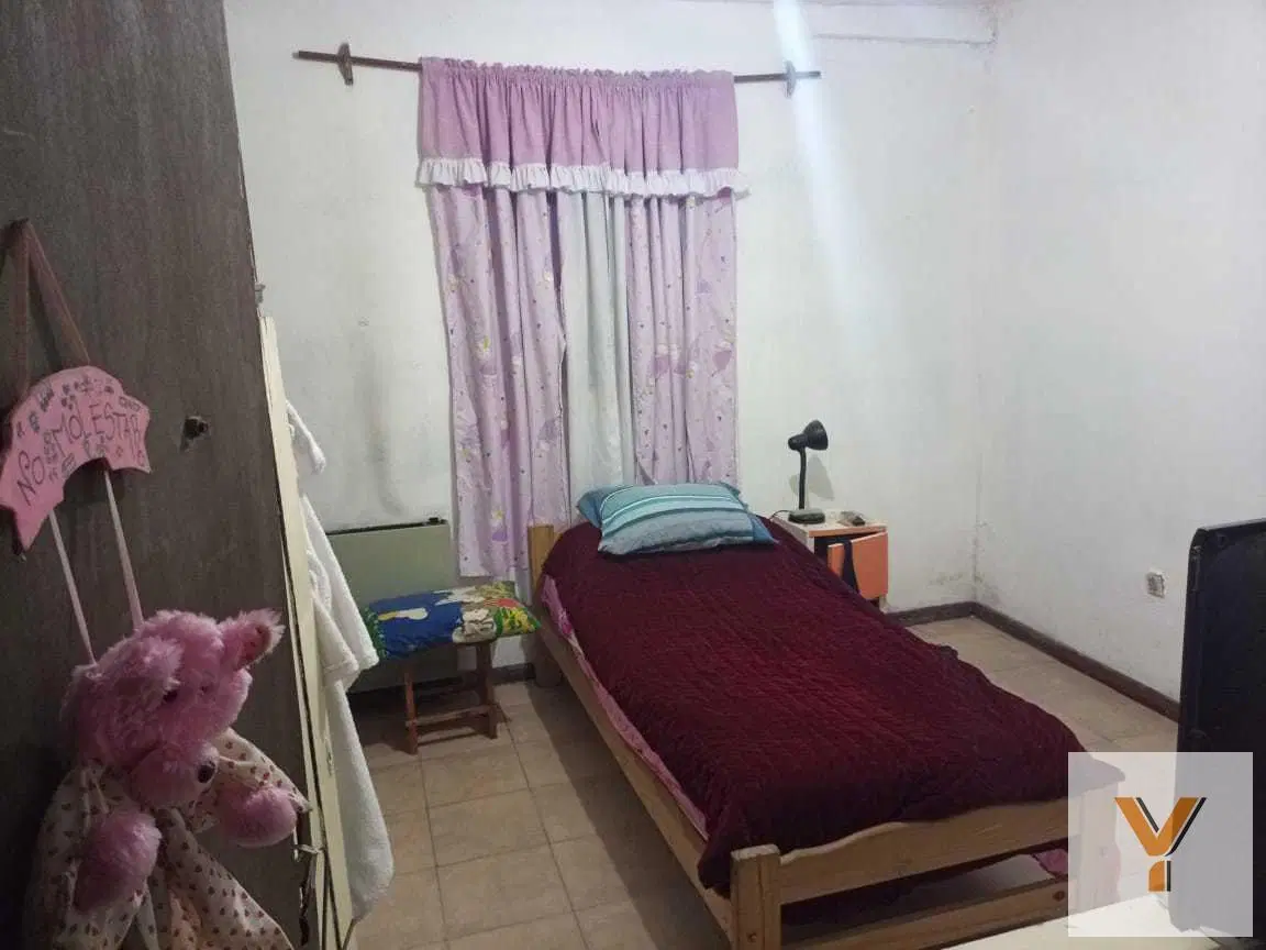 Casa en venta - 3 Dormitorios 1 Baño 2 Cocheras - 360Mts2 - Luis Guillón, Esteban Echeverría 3