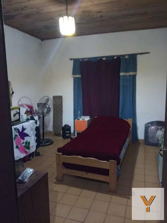 Casa en venta - 3 Dormitorios 1 Baño 2 Cocheras - 360Mts2 - Luis Guillón, Esteban Echeverría 5