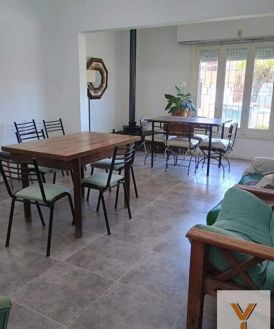 Casa en alquiler temporal - 6 Ambientes - Mar del Plata 1