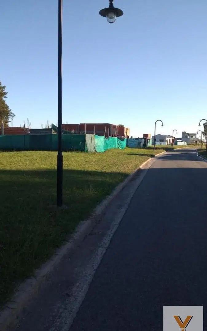 Terreno en venta - 1.500mts2 - Área 60, La Plata 3