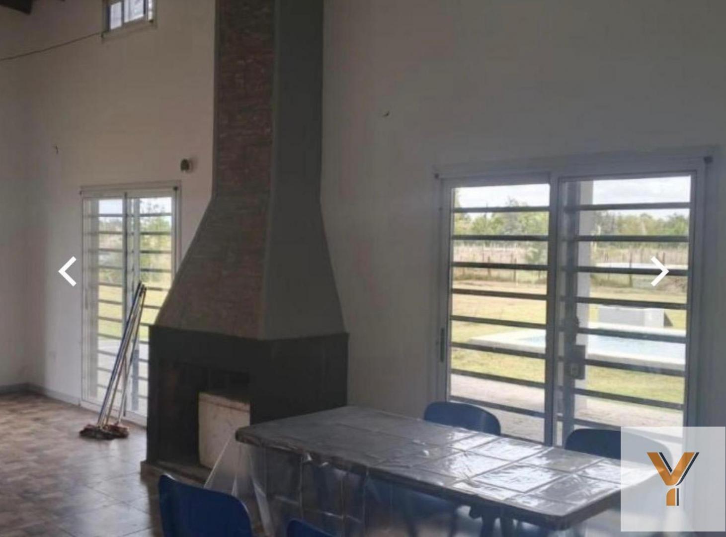 Foto de Casa en Venta - 3 Dormitorios 3 Baños - 1880mts - Coronel Brandsen, imagen 1