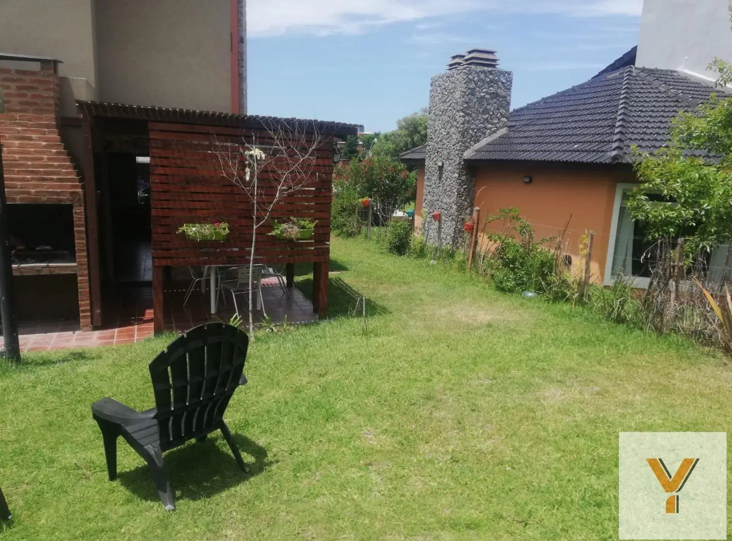 Casa en Venta - 2 Dormitorios 1 Baño - 312mts - Mar Azul 3