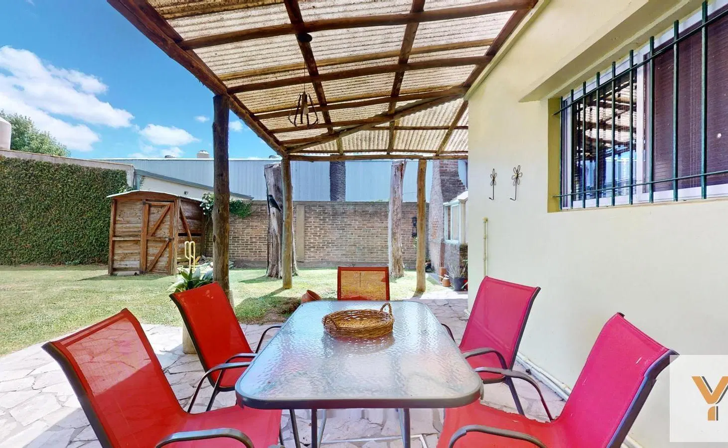 Casa en Venta - 3 Dormitorios 2 Baños - 480mts - La Plata 5