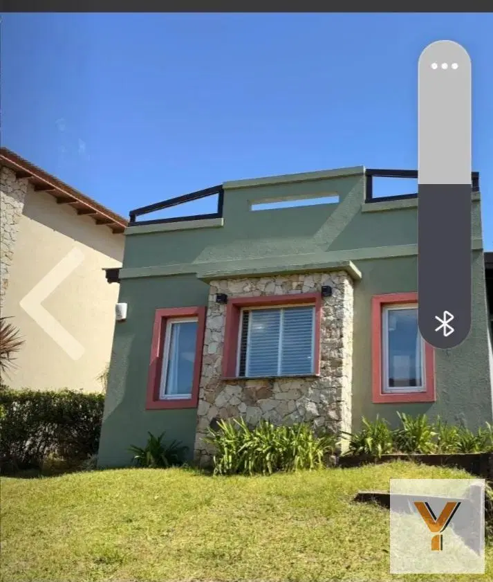Casa en Venta - 3 Dormitorios 1 Baño - 312mts - Mar Azul 5