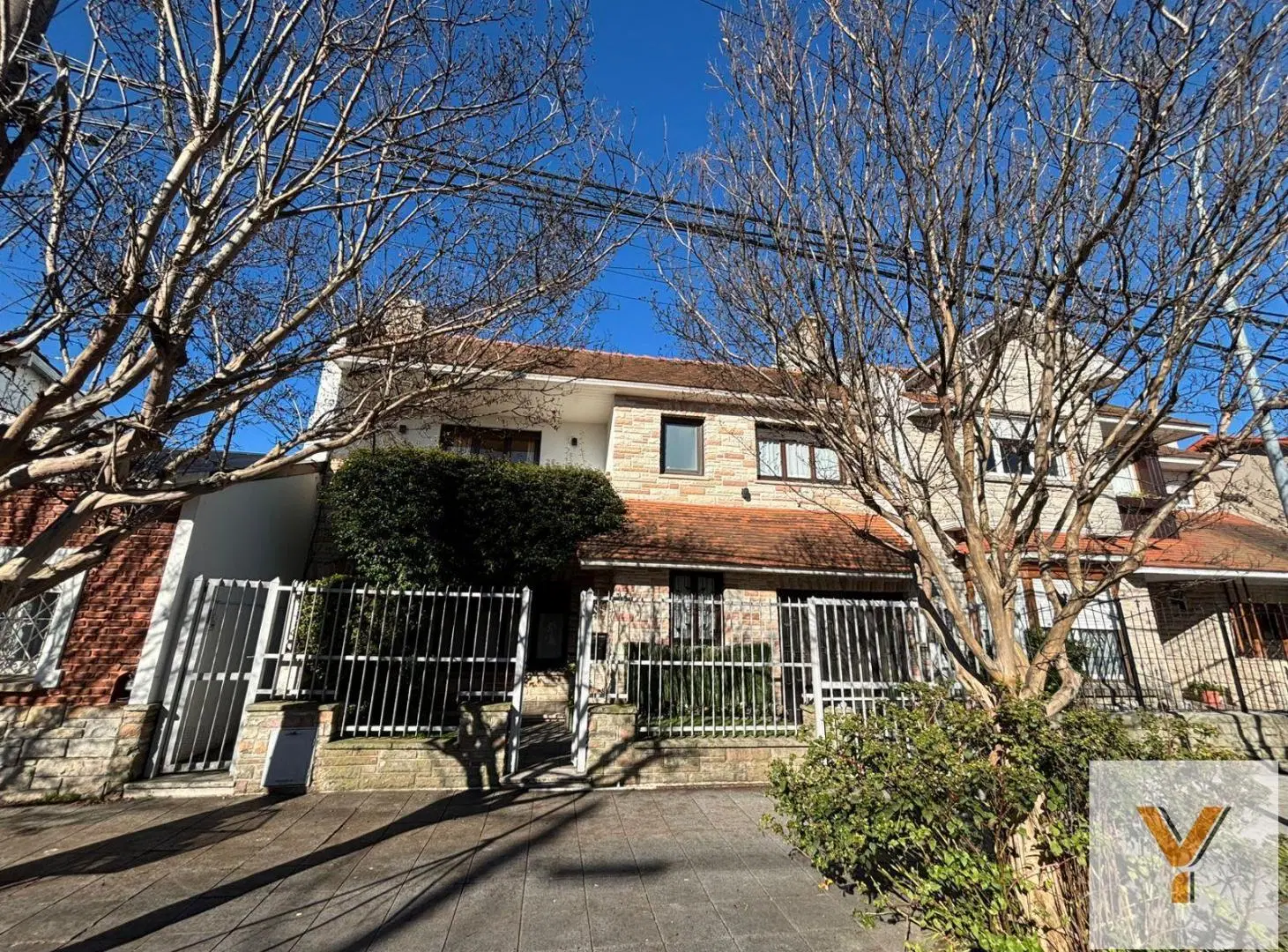Casa en Venta - 4 Dormitorios 1 Baño - 220mts - Mar Del Plata 2