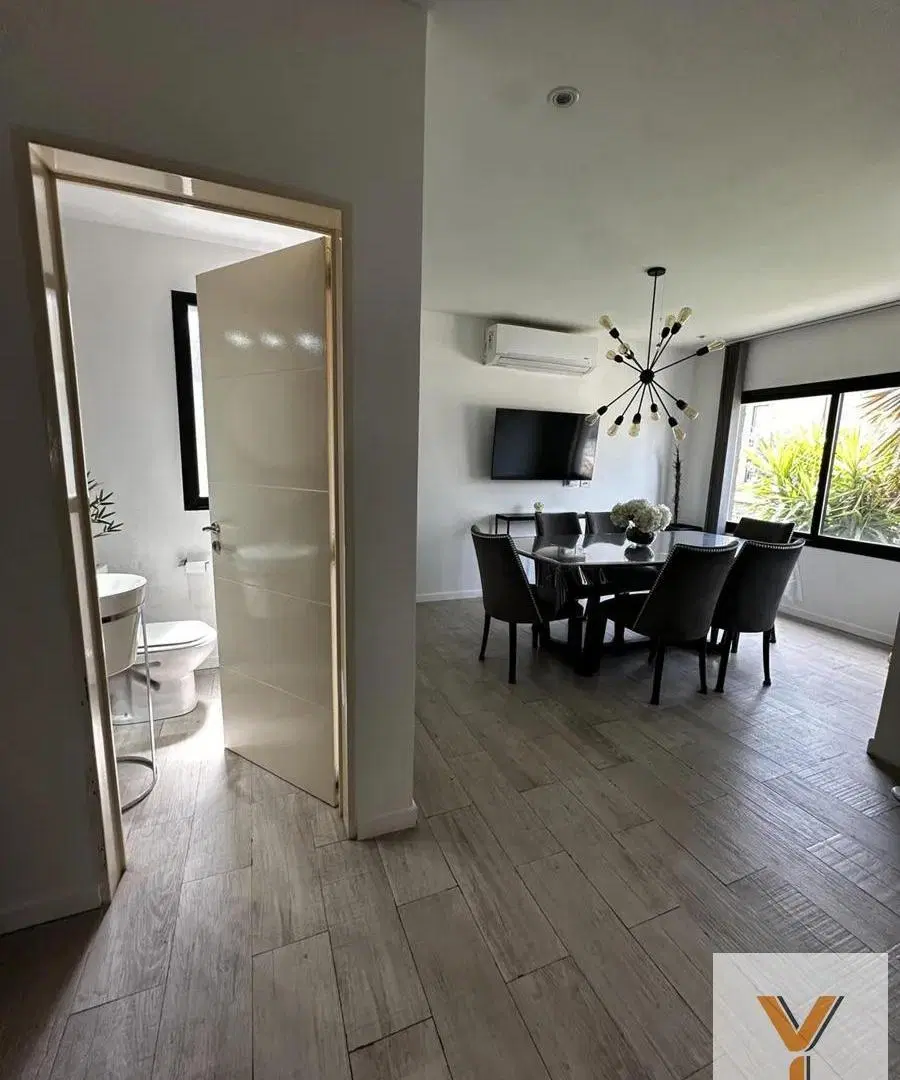 Casa en venta - 4 Dormitorios 2 Baños - Pilar 2