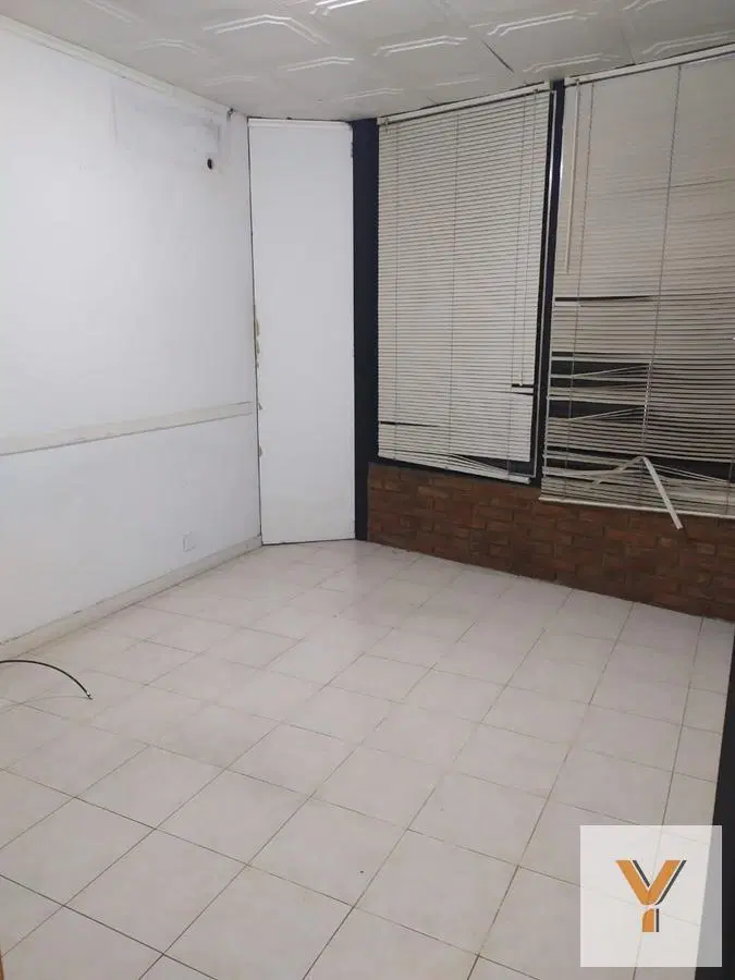Casa y local en venta - 1 Dormitorio 2 Baños - 330Mts2 - Quilmes Oeste 3