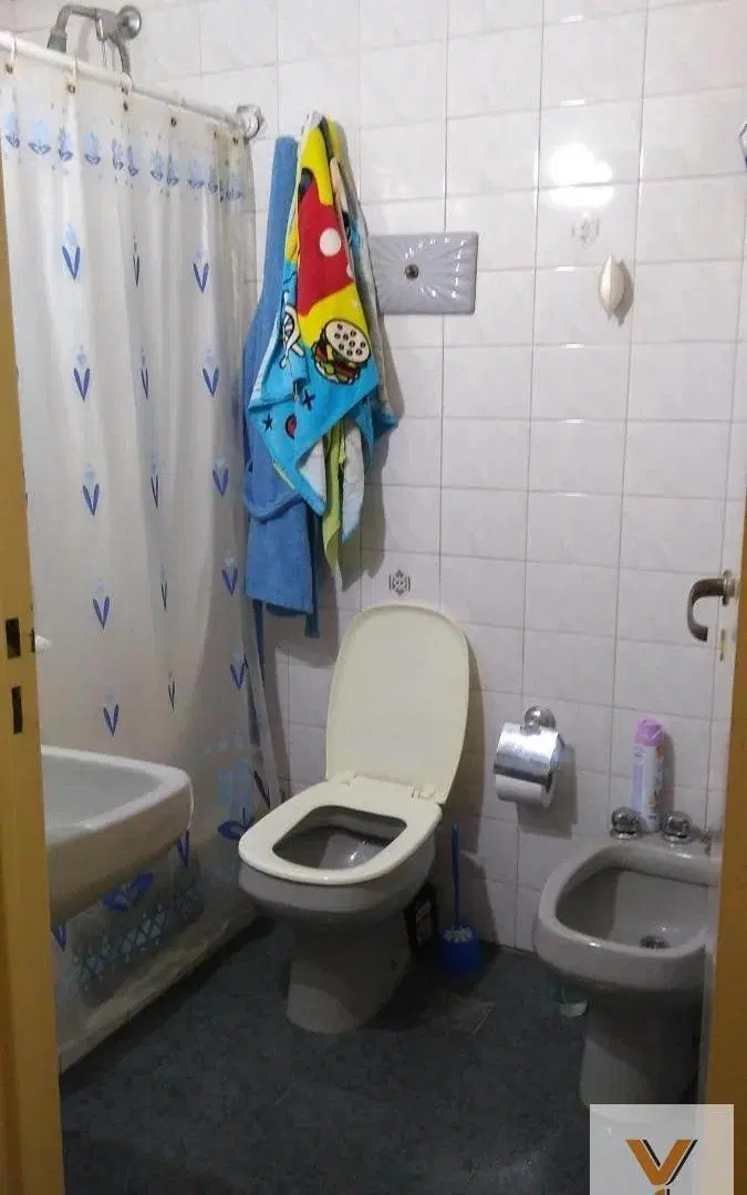 Departamento en venta - 3 Dormitorios 2 Baños - 81Mts2 - Villa Lugano 2