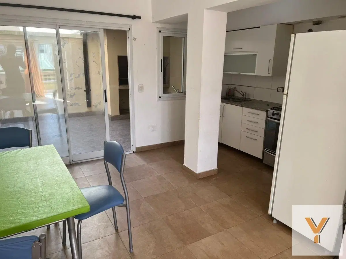 Departamento en venta - 2 dormitorios baño toilette - patio - 80mts2 - Pinamar 2