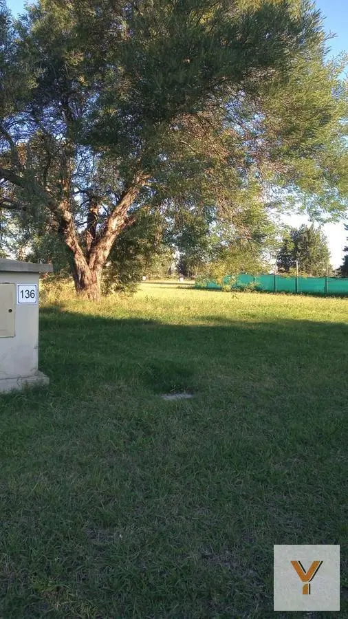 Terreno en venta 1400mts2 - Area 60 4