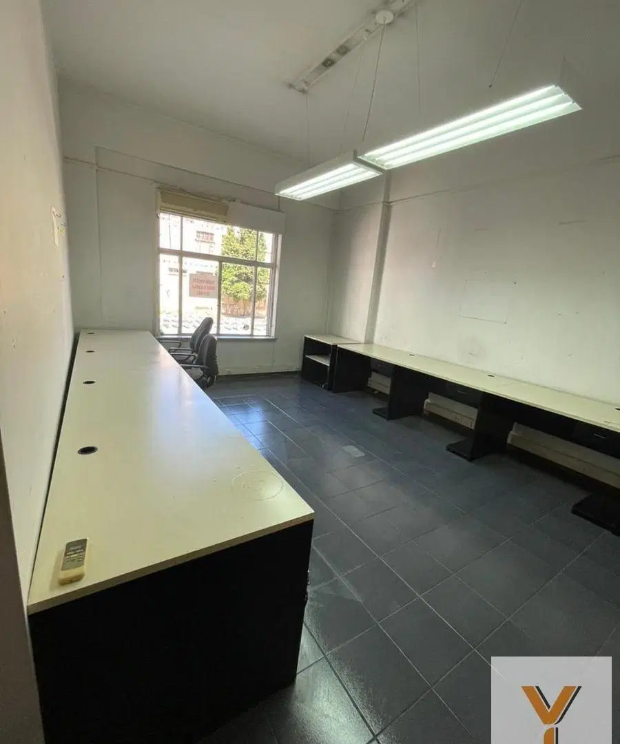 Oficina en venta - 6 Despachos 2 Baños - 270Mts2 - Monserrat 3