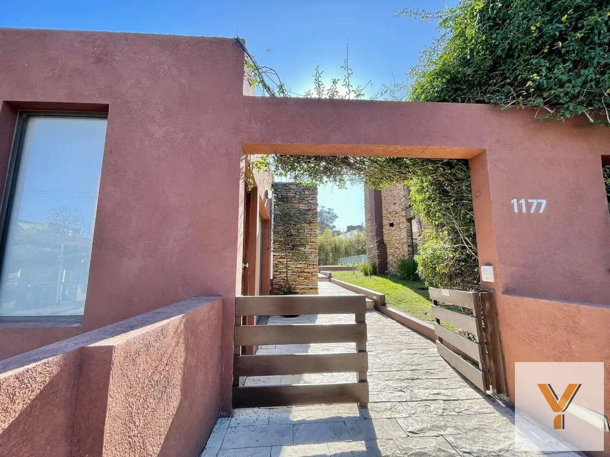 Departamento en venta - 2 Dormitorios 2 Baños 1 Cochera - 90Mts2 - Pinamar 1