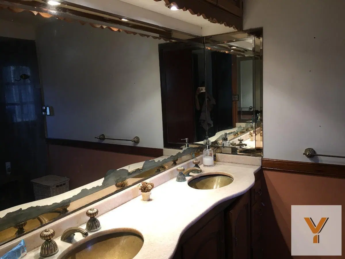 Casa en venta - 4 Dormitorios 3 Baños - Cocheras - 347Mts2 - Ituzaingó Norte 4