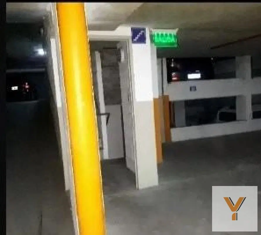 Cochera cubierta en venta - 20Mts2 - Quilmes 3
